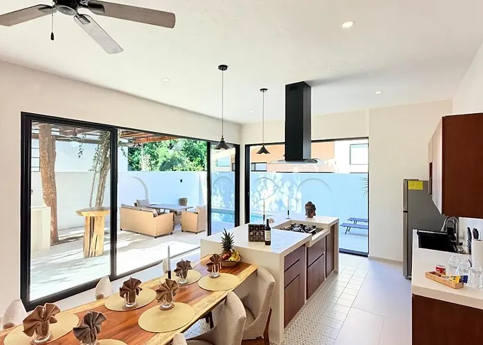 De Lujo Con Alberca Privada Y Amplio Jardín Puerto Morelos